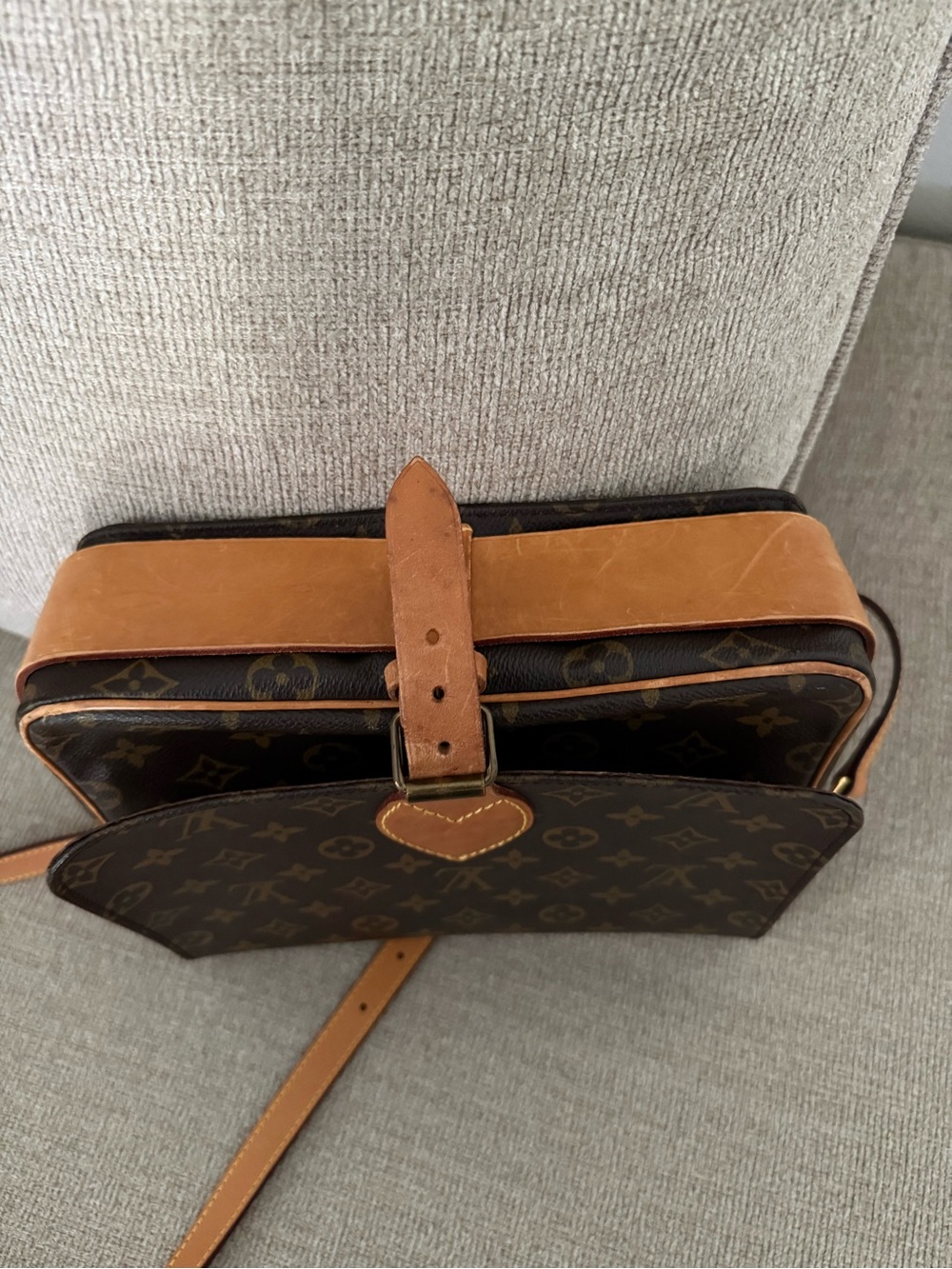 Louis Vuitton Monogram Messenger Bag in Brown and Tan - Picture 2 of 5